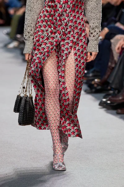 Look 84